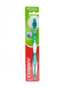 Зубная щетка Colgate Премьер Отбеливание