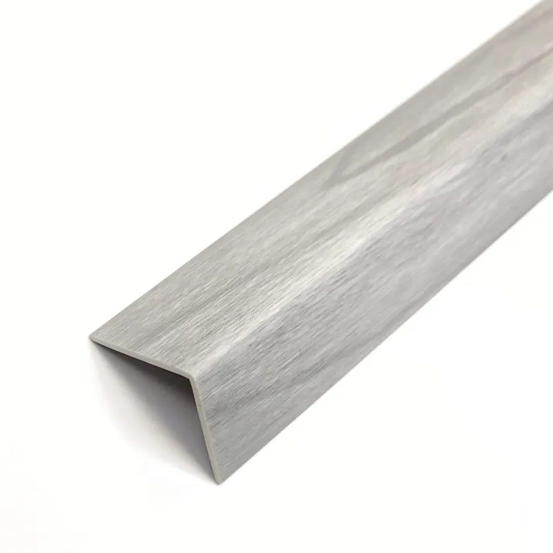 Угол ПВХ 20*20мм 2,7 м Дуб пепельный