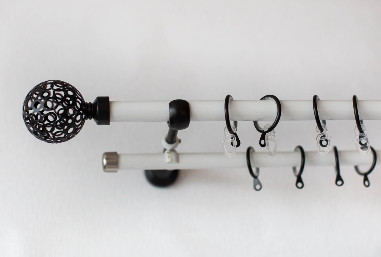 Карниз кованый Авангард "ОНИКС" d19 мм белый с черным 240см /0649