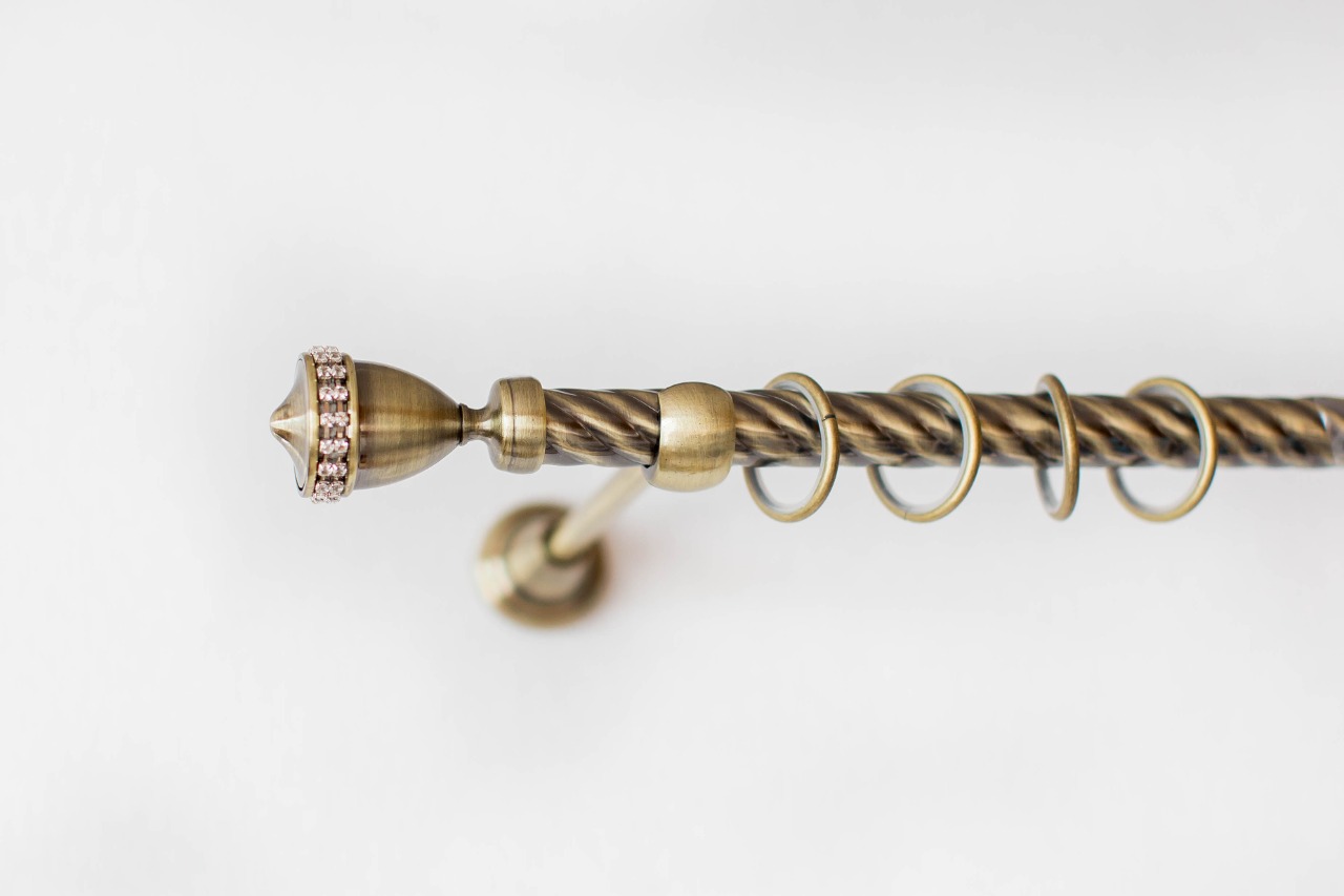 Декоративная труба доп.ряда к карнизу d16, 19, 28 ант.латунь 240см /0601