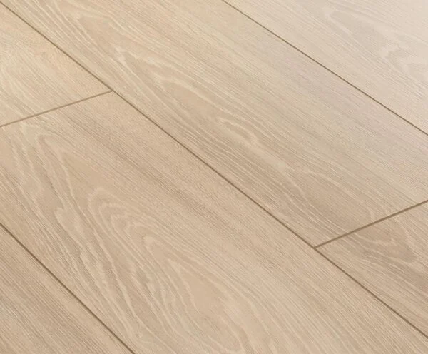 Ламинат KASTAMONU Floorpan Black Дуб Прайс FP45.2 33 класс 8мм (2,131м2=8шт) с фаской