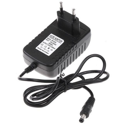 Адаптер АС 12V 2А